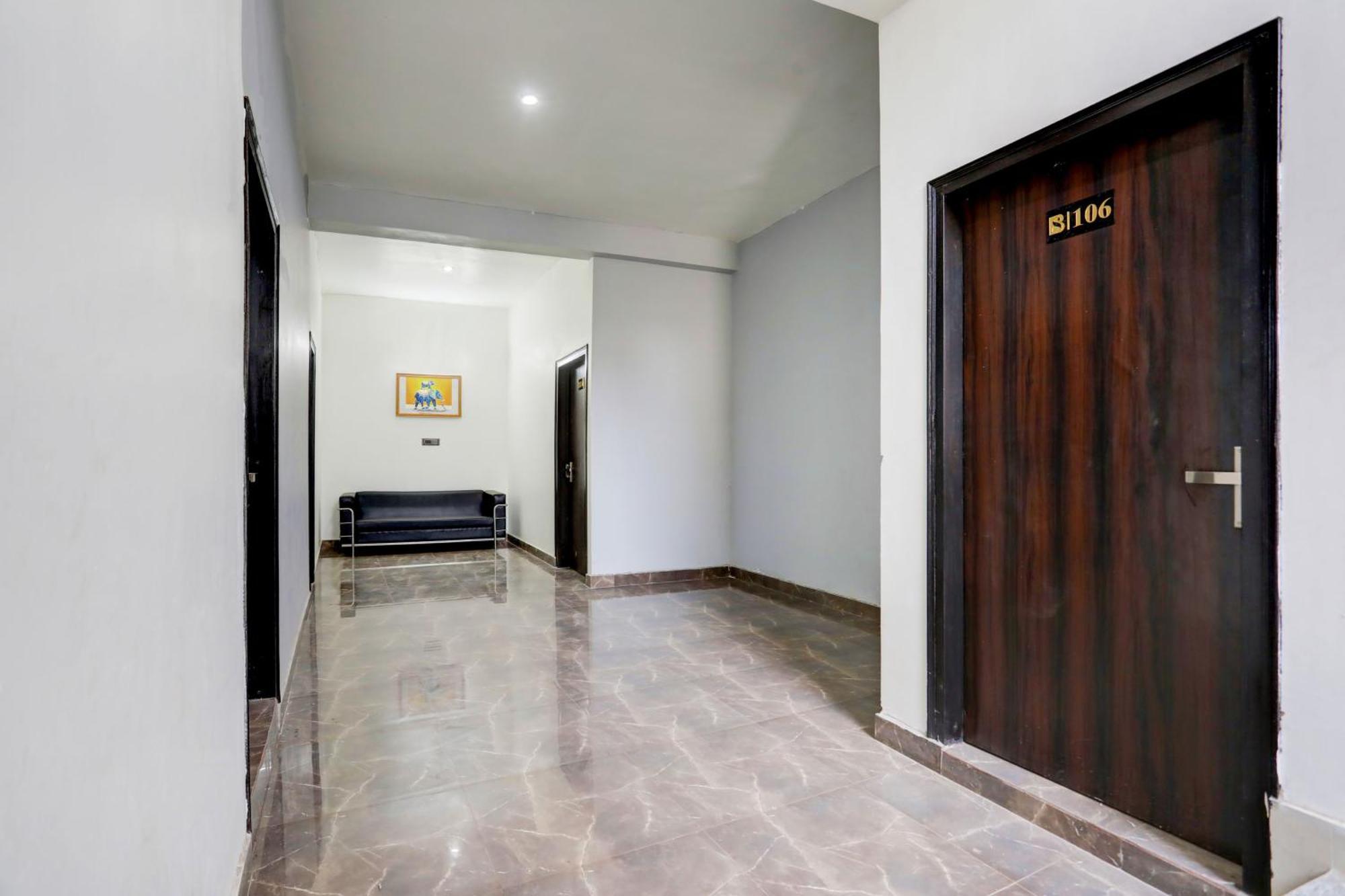 Super Hotel Live View Indraprast Luaran gambar