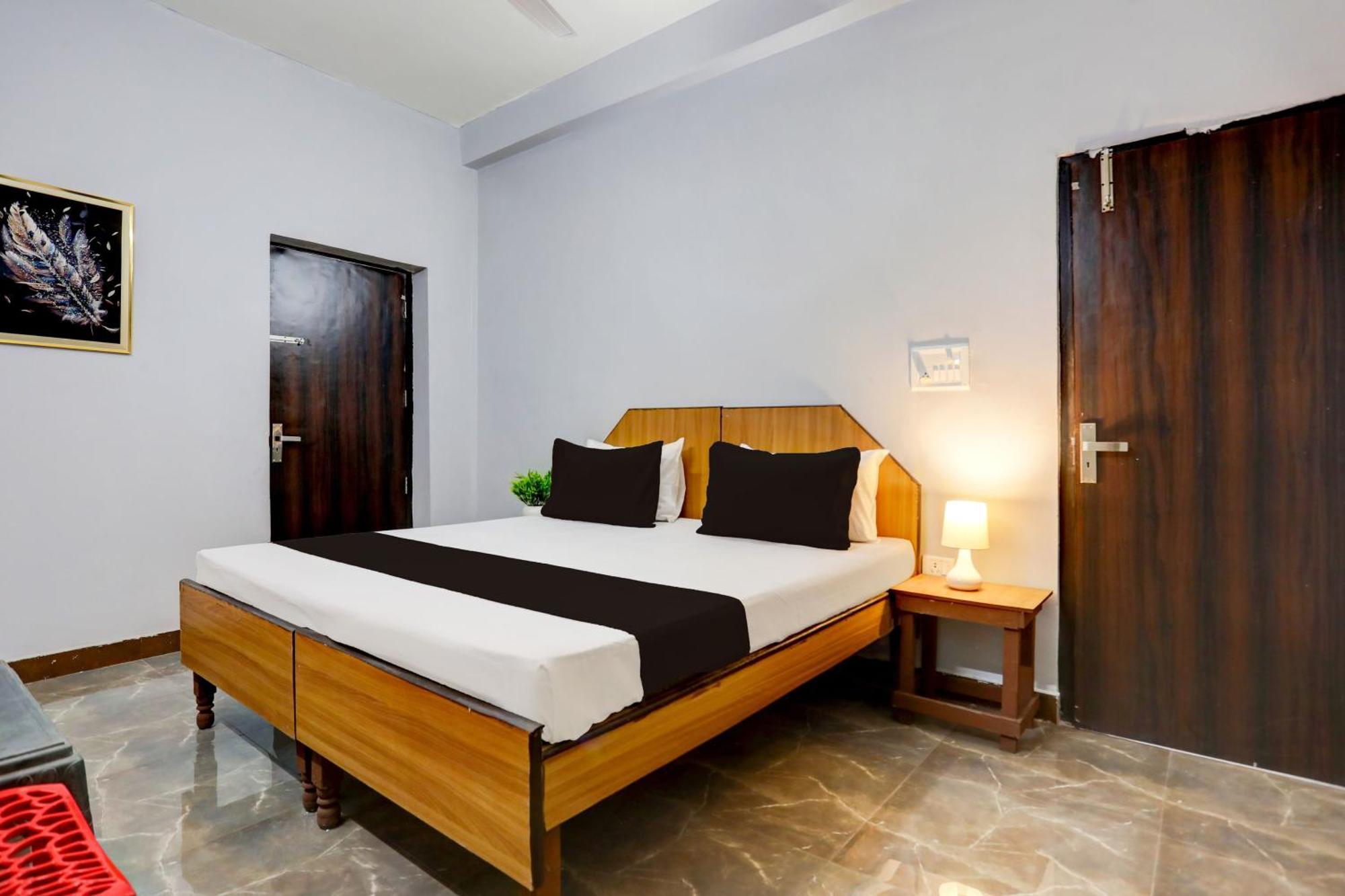 Super Hotel Live View Indraprast Luaran gambar