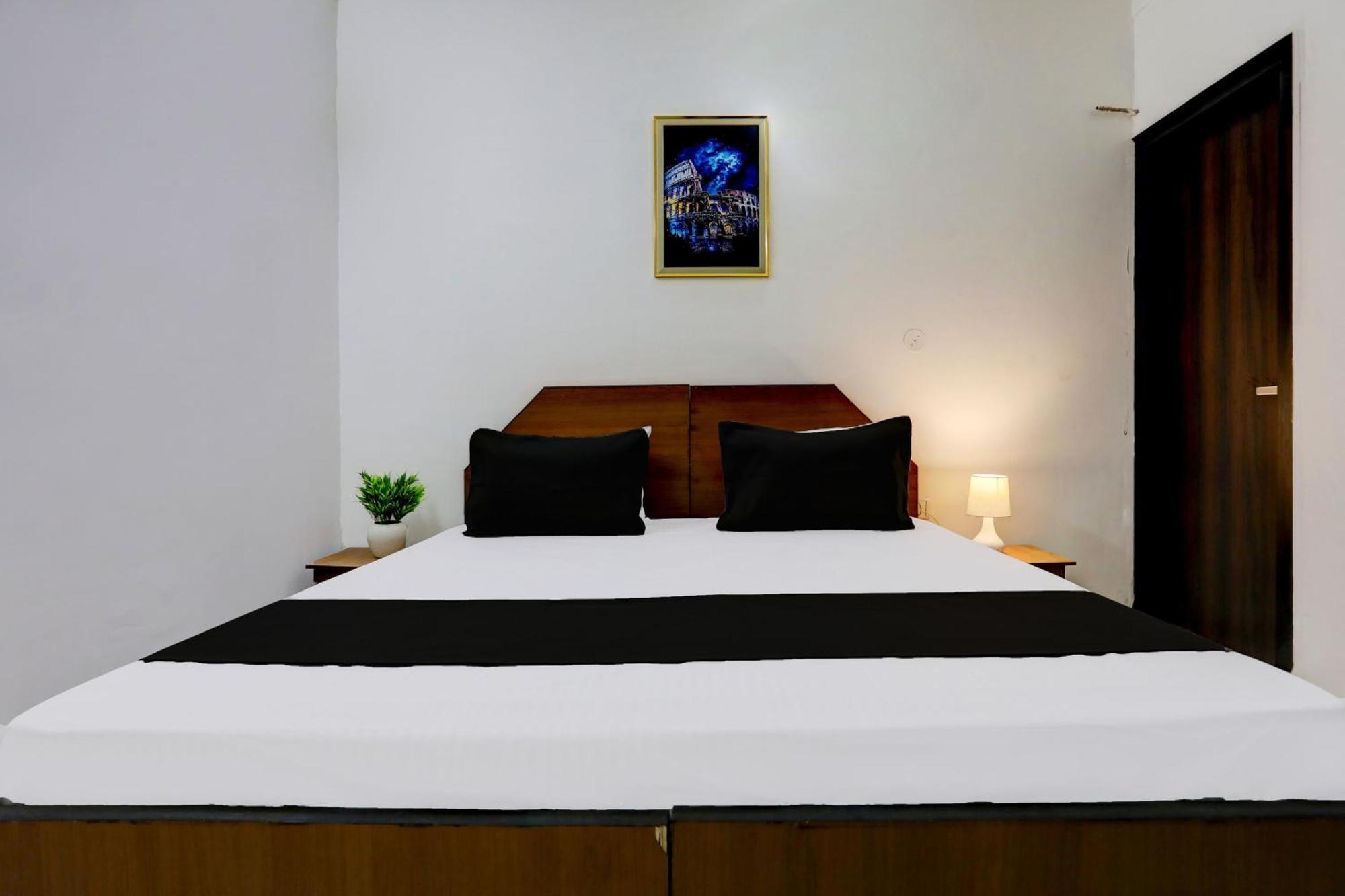 Super Hotel Live View Indraprast Luaran gambar