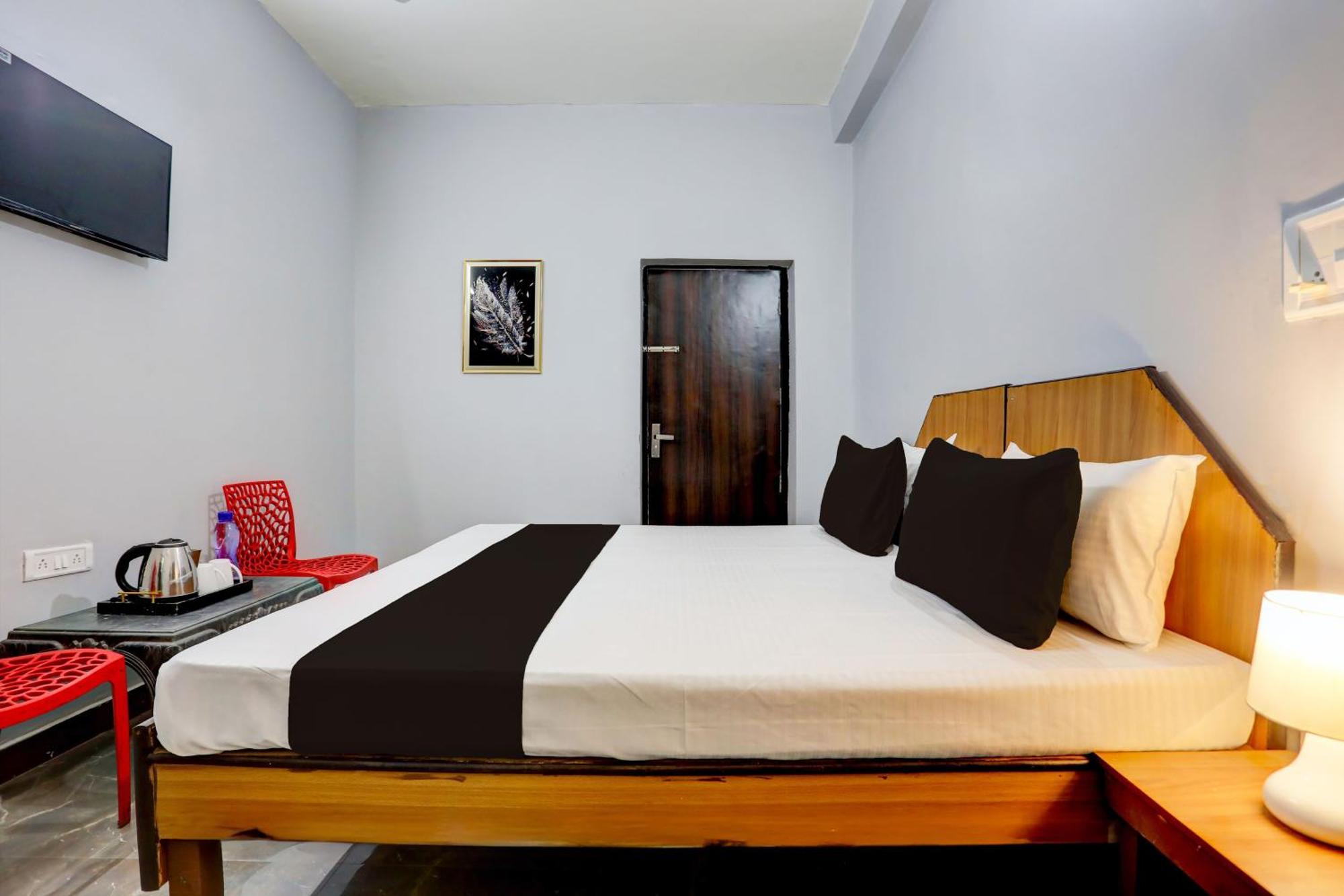 Super Hotel Live View Indraprast Luaran gambar